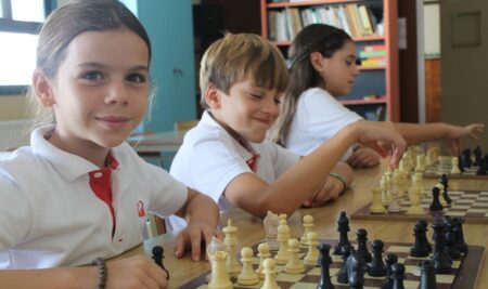 El ajedrez, una jugada maestra para aprender en nuestras aulas